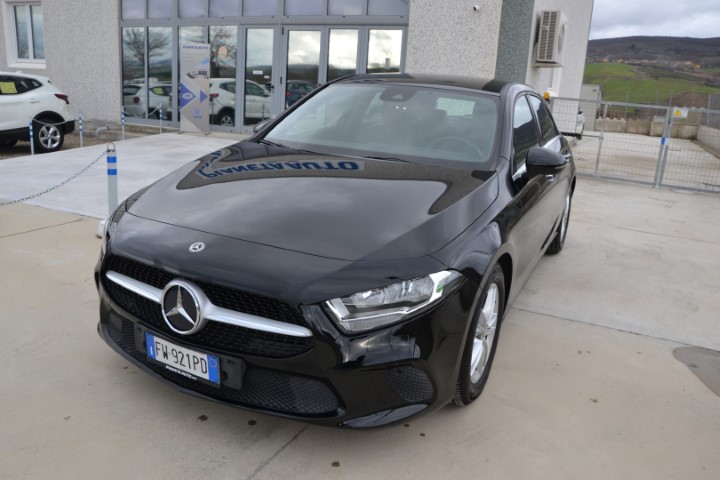 MERCEDES MERCEDES-BENZ Classe A 180d Autom